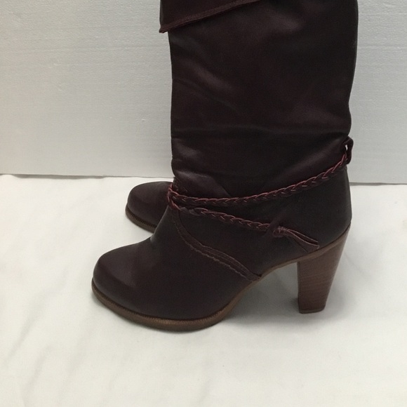 ZODIAC BOOTS - Picture 8 of 13